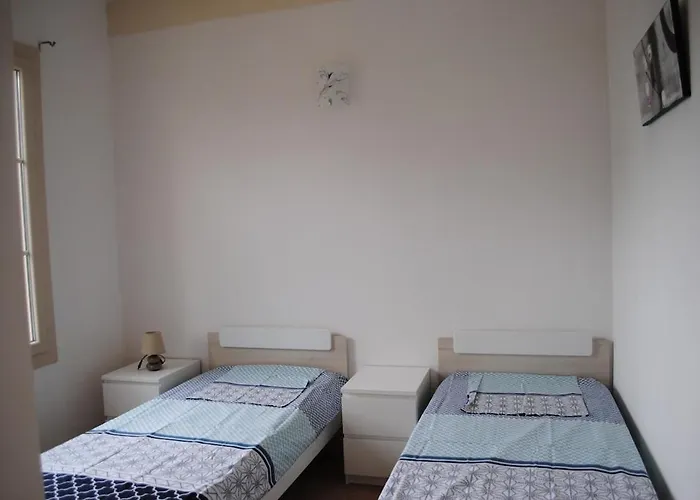 Les 2 Oliviers Daire