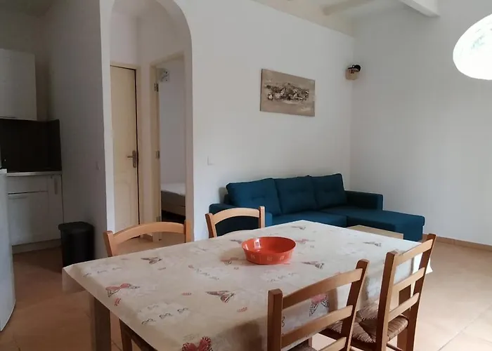 Les 2 Oliviers Daire *